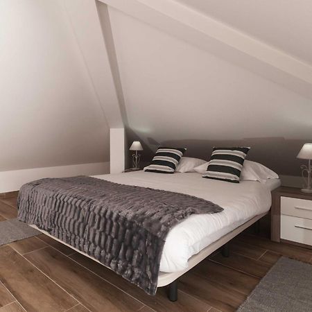 Westside Beach House Peniche Bagian luar foto