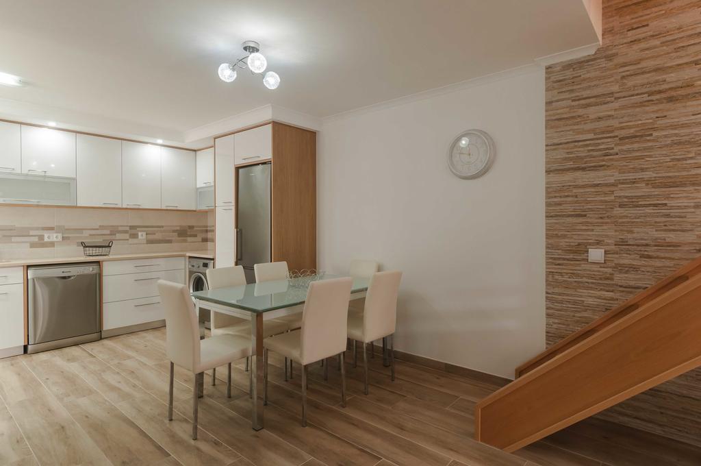 Westside Beach House Peniche Bagian luar foto