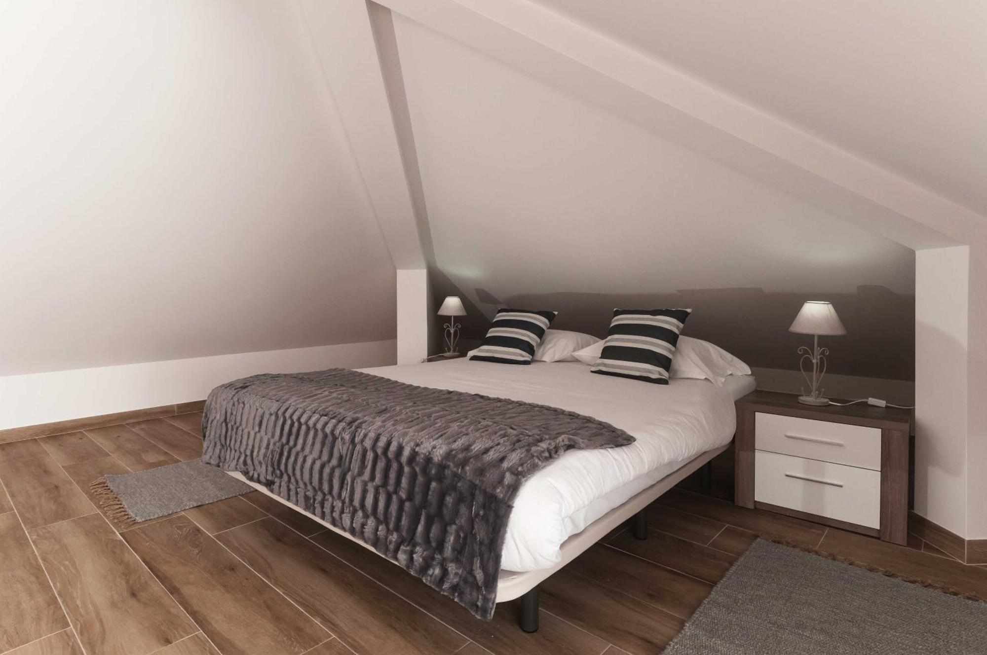 Westside Beach House Peniche Bagian luar foto