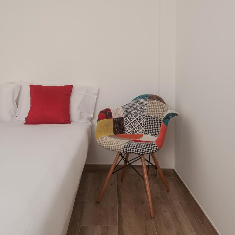 Westside Beach House Peniche Bagian luar foto